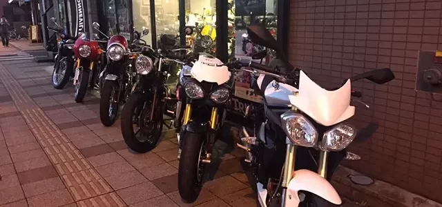 バイク店